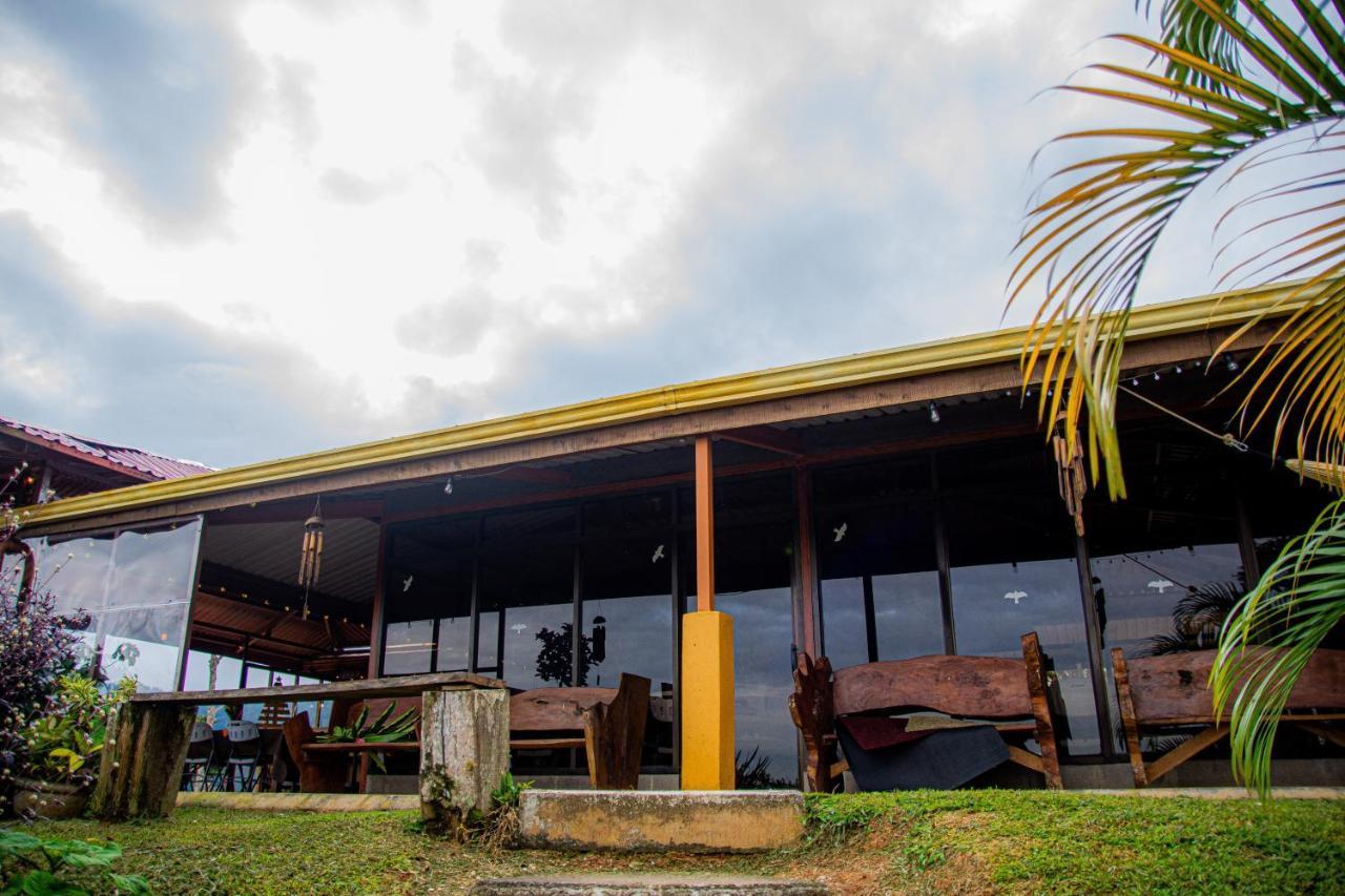 Pacuare Mountain Lodge Tres Equis 外观 照片